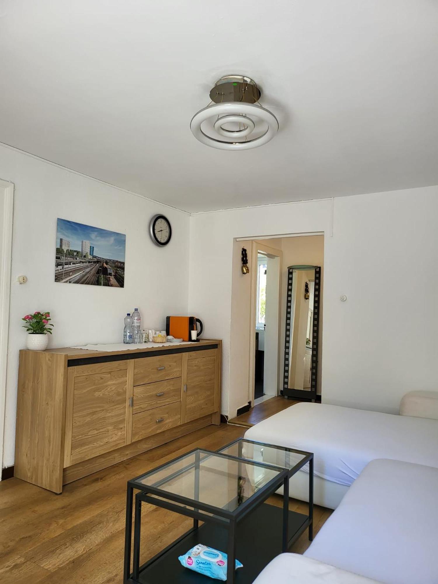 Bastis Central Guesthouse Lucerne City 外观 照片