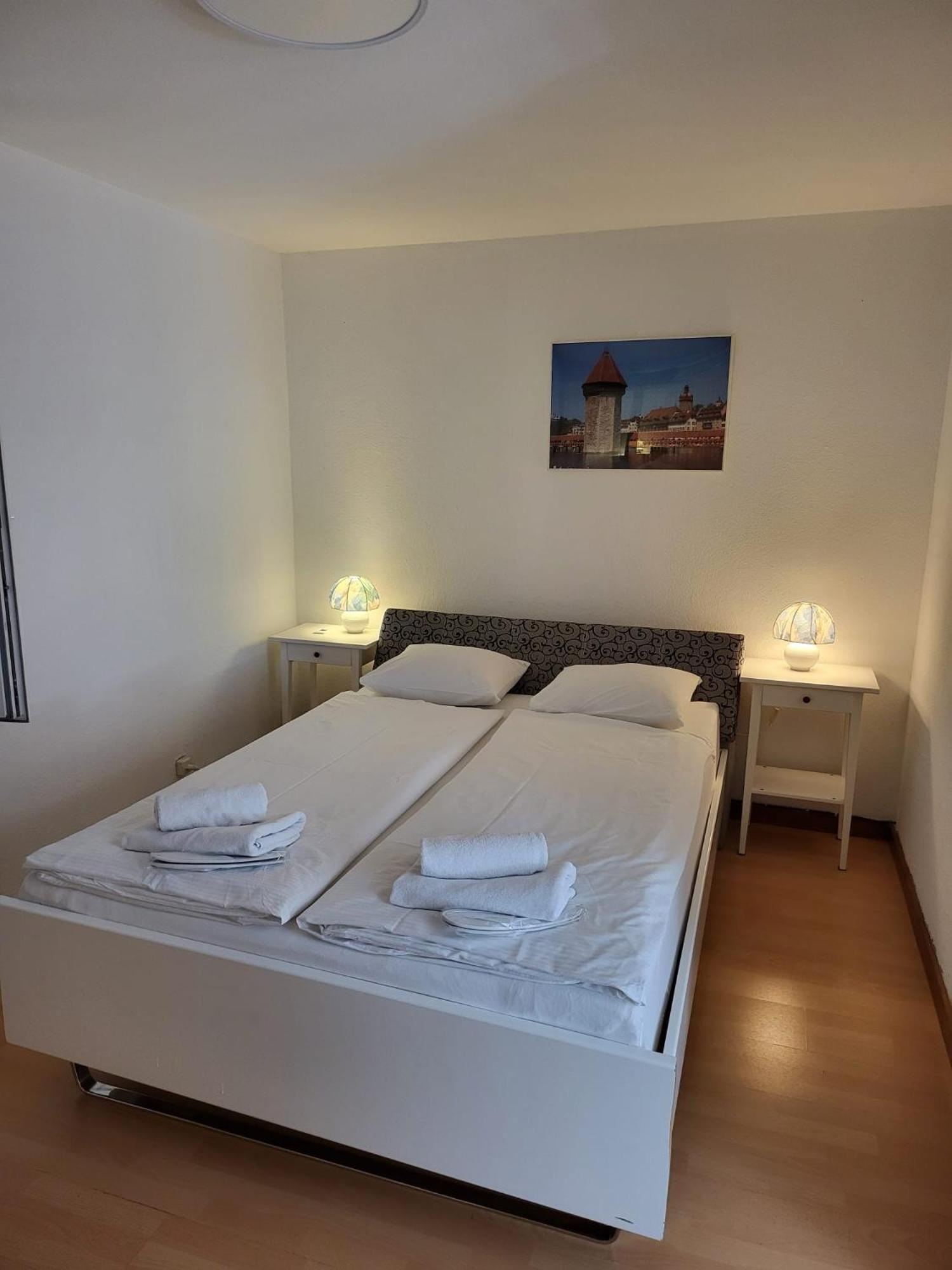 Bastis Central Guesthouse Lucerne City 外观 照片