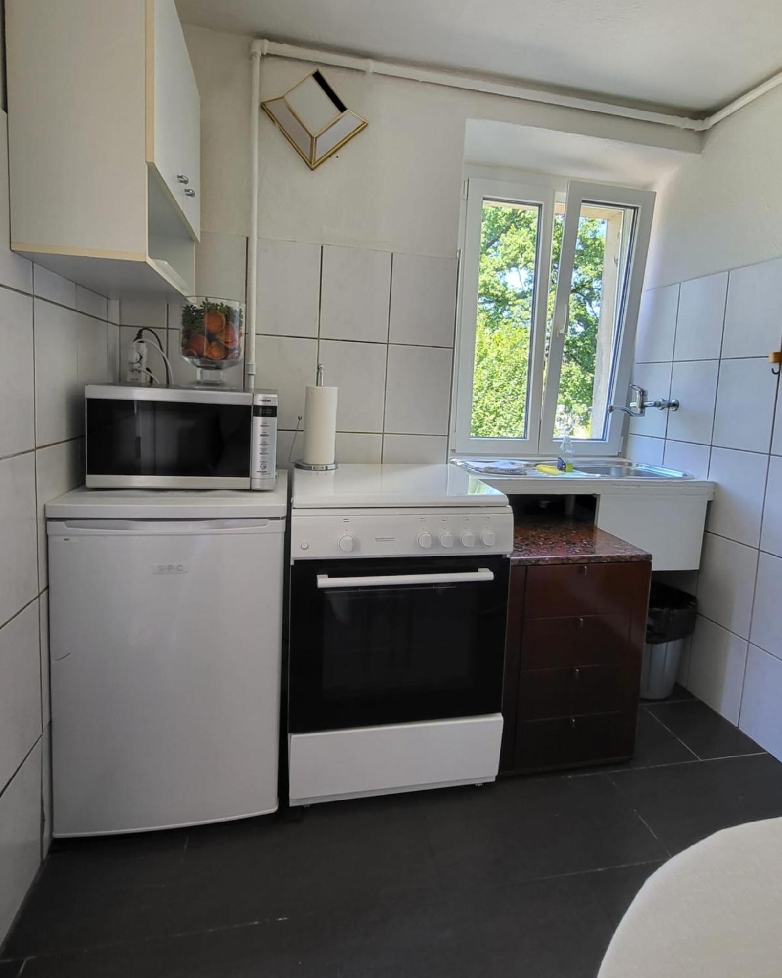Bastis Central Guesthouse Lucerne City 外观 照片