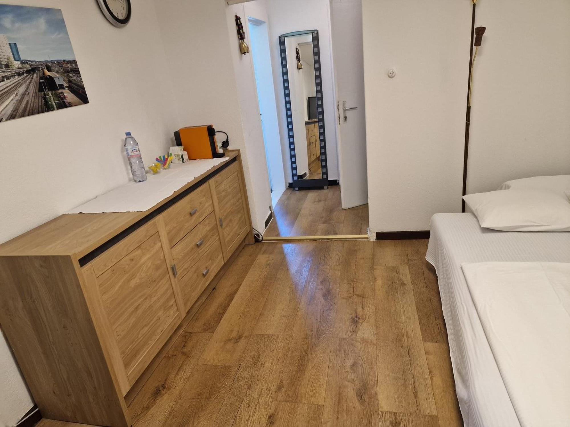 Bastis Central Guesthouse Lucerne City 外观 照片